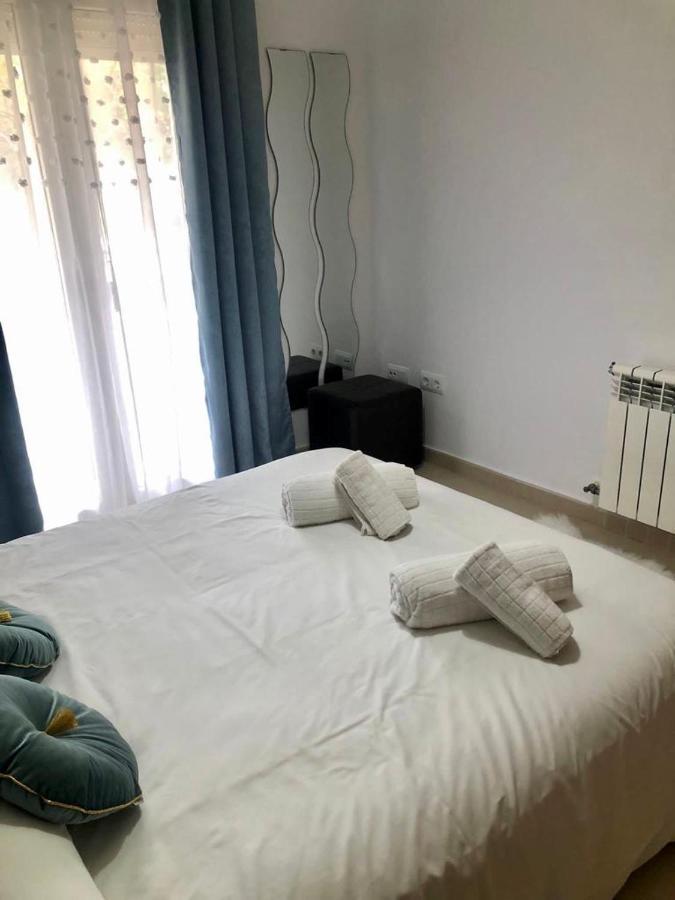 Villa Life . Precioso Bajo Frente Piscina Sucina Eksteriør billede