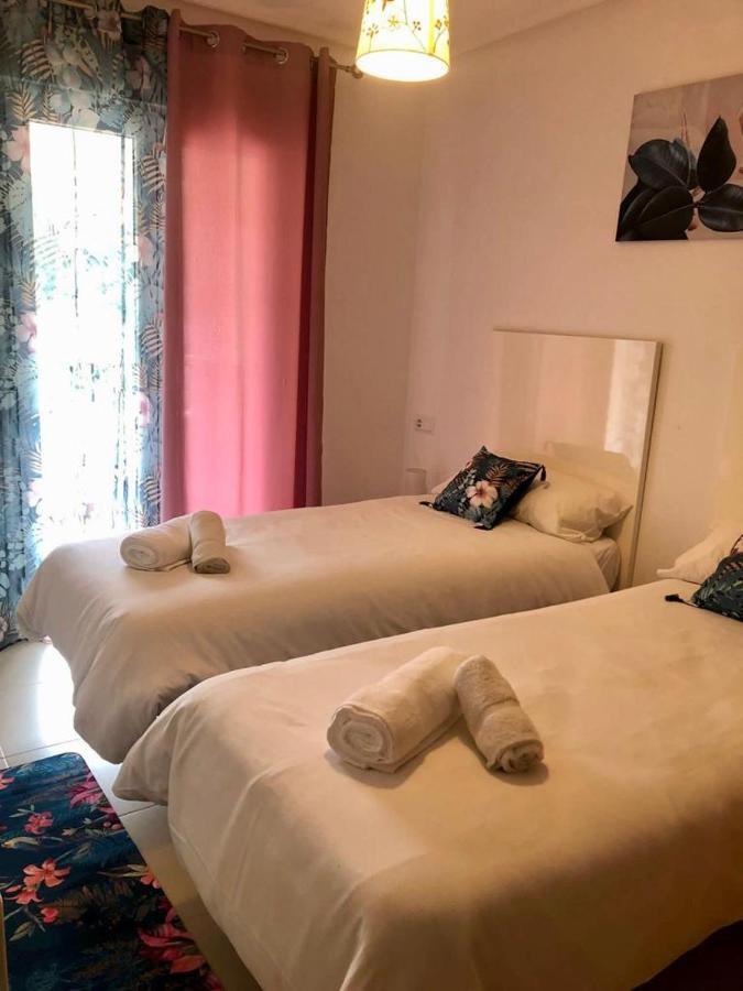 Villa Life . Precioso Bajo Frente Piscina Sucina Eksteriør billede